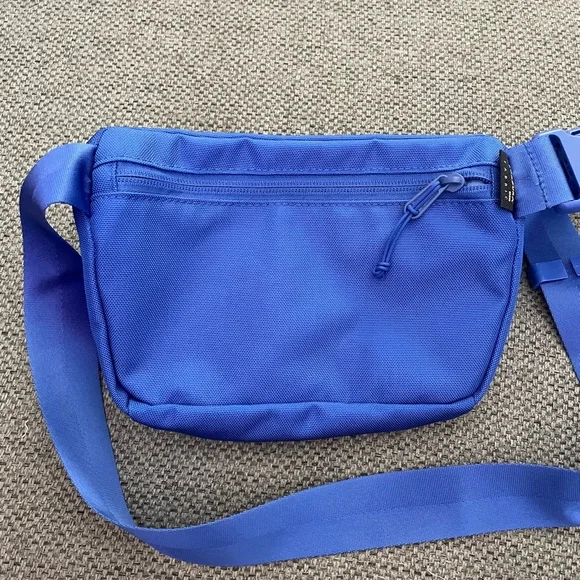 Baboon to the Moon Blue Crossbody Bag- never used - Picture 3 of 6